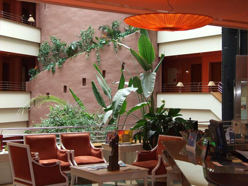 Ribera De Triana Hotel Севілья Зручності фото