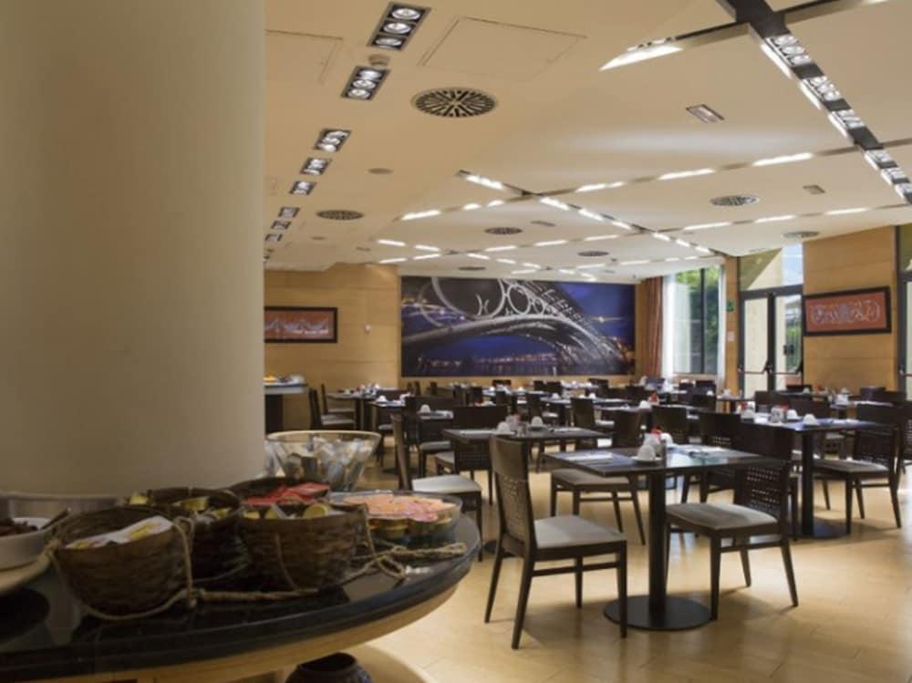 Ribera De Triana Hotel Севілья Екстер'єр фото