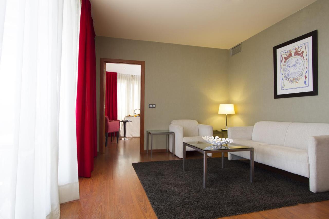 Ribera De Triana Hotel Севілья Екстер'єр фото