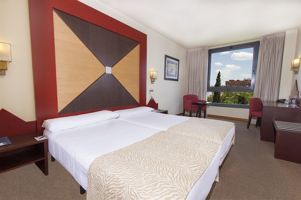 Ribera De Triana Hotel Севілья Екстер'єр фото