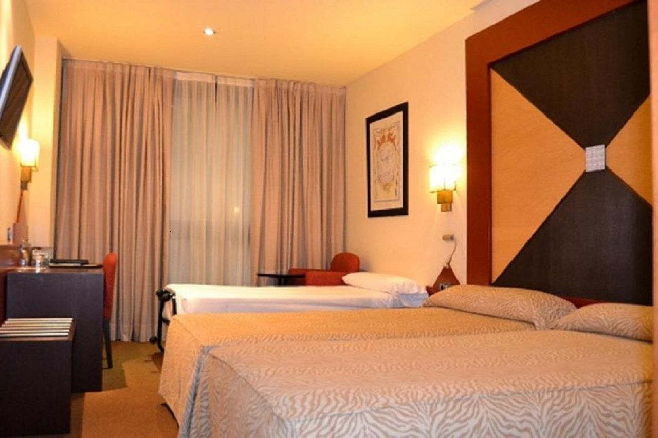 Ribera De Triana Hotel Севілья Екстер'єр фото